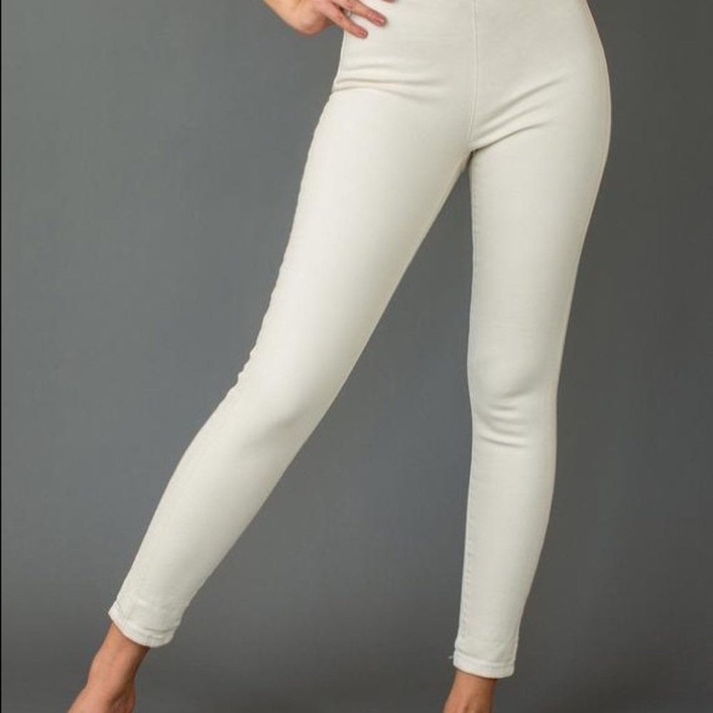 Ecru Brytny Skinny Jeans by Joyfolie - sz 30